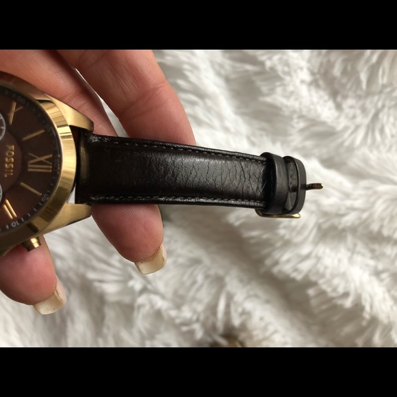 FOSSIL WATCH - Picture 3 of 6